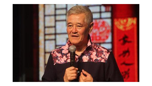 梦见和一群会跳舞的花朵在草原上表演